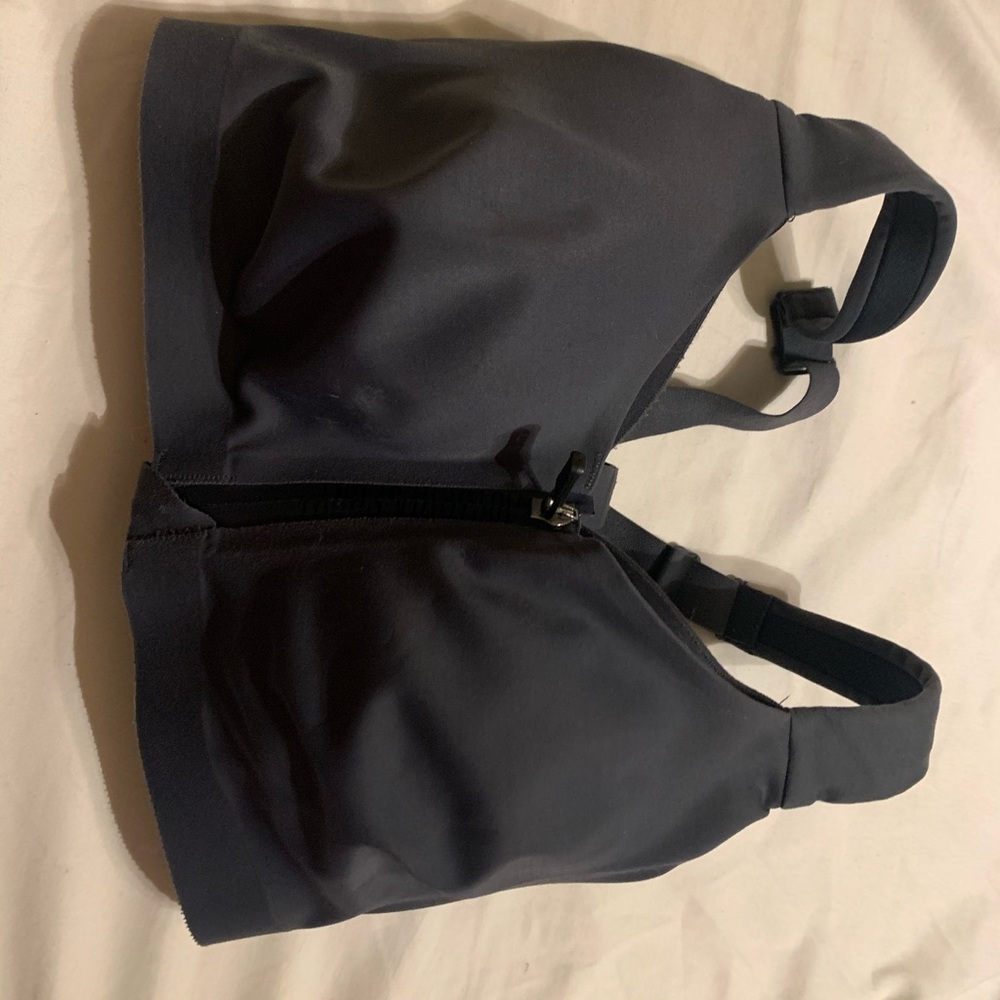 victoria's secret sports bra 32DDD